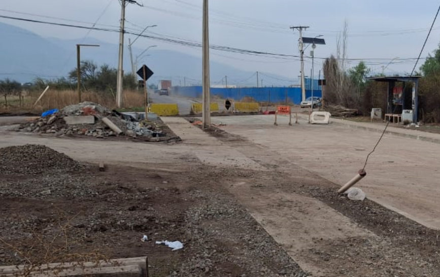 Vecinos de Huertos Familiares exponen sus dudas por pavimentación de calle 3 Oriente, solicitando información frente a la utilización y entrega del proyecto